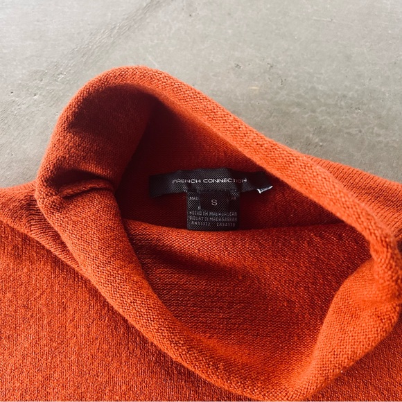 French Connection mockneck - Picture 3 of 6